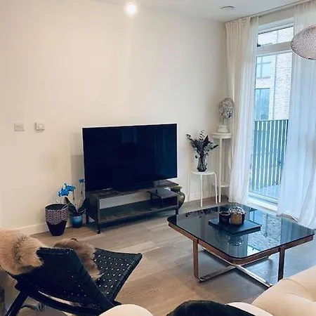 Stunning 1 Bed Luxury Apartment London Exterior photo