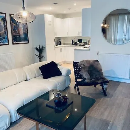 Stunning 1 Bed Luxury Apartment London Exterior photo